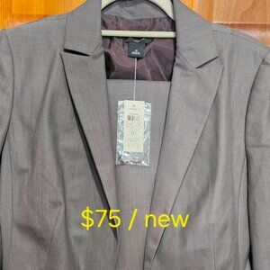 Women's Business 2 Piece Suit - New